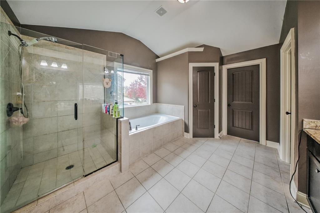 5825 Trailwood Court, Suwanee, Georgia image 40