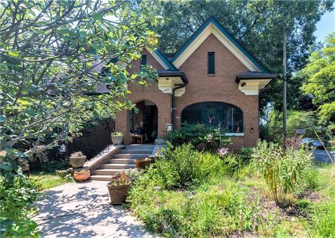 Photo of 1408 Beecher Street SW, Atlanta, GA 30310 (MLS # 7257220)