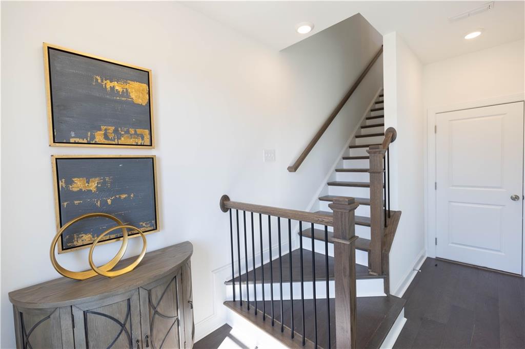 1121 Larkin Drive 50