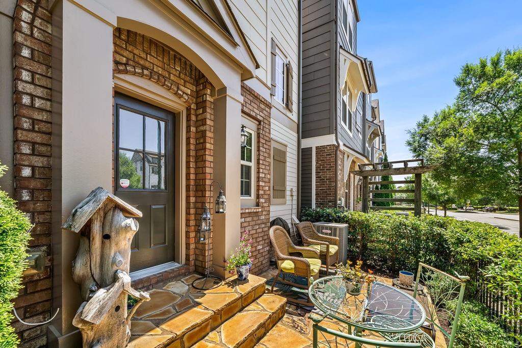 156 Blakemore Drive SE