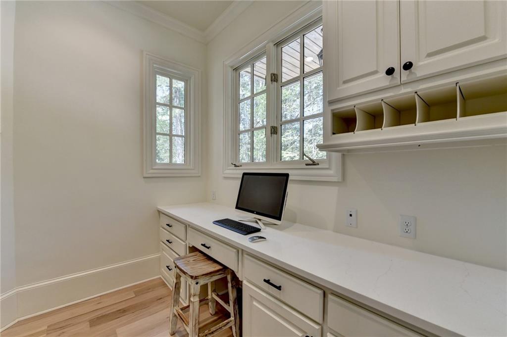 4505 Whitestone Way, Suwanee, Georgia image 42