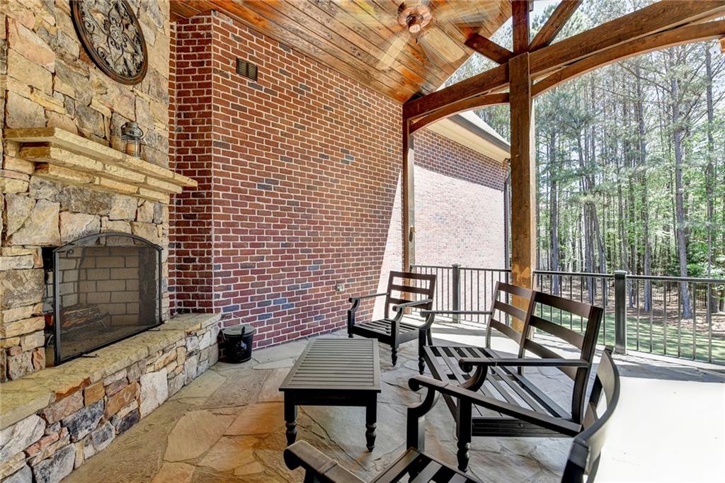 4505 Whitestone Way, Suwanee, Georgia image 11