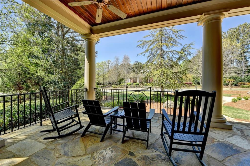 4505 Whitestone Way, Suwanee, Georgia image 3