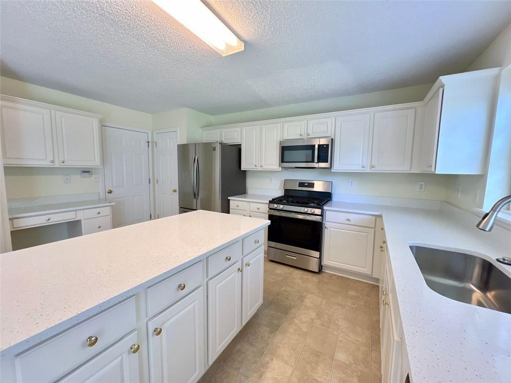 2130 Chattahoochee Drive, Duluth, Georgia image 11