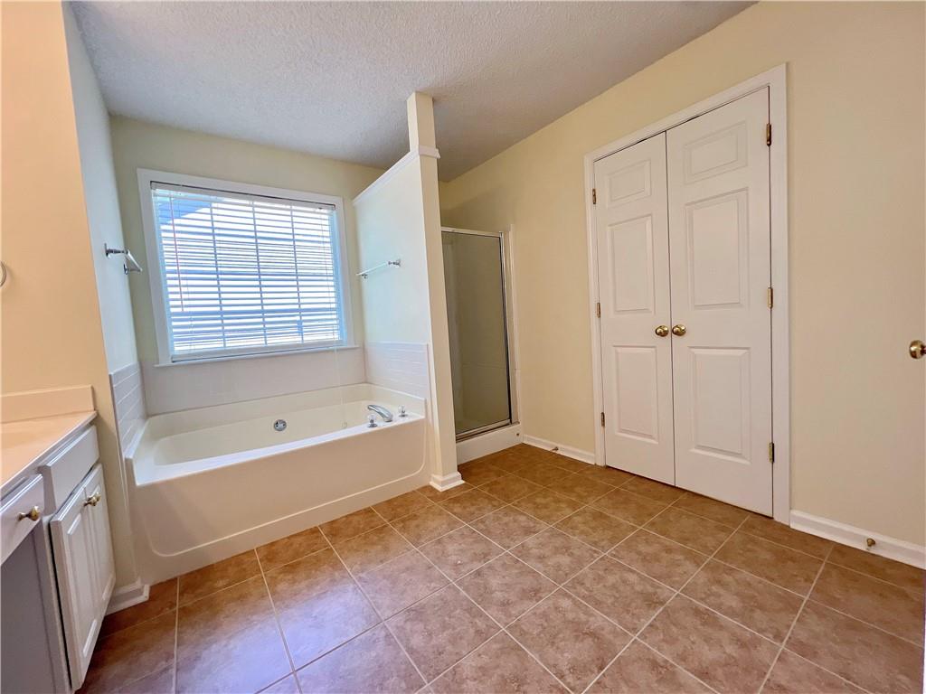2130 Chattahoochee Drive, Duluth, Georgia image 17