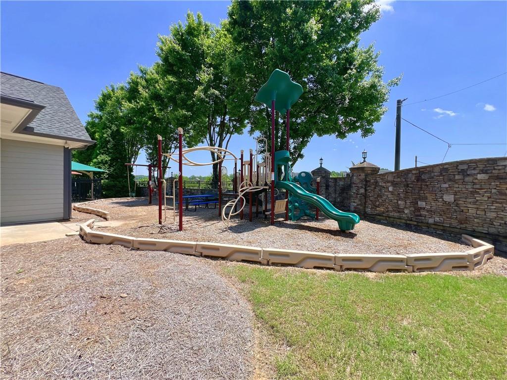 2130 Chattahoochee Drive, Duluth, Georgia image 31
