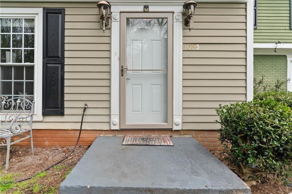1085 New Haven Drive SW