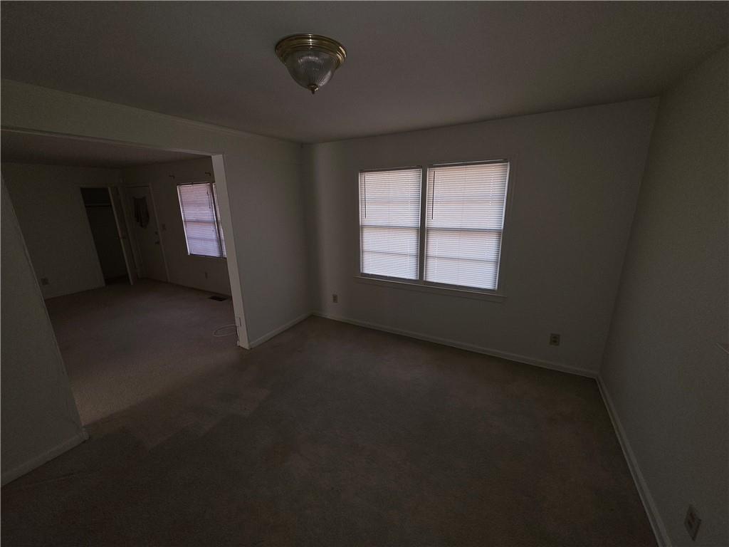 3272 Kingston Road NW