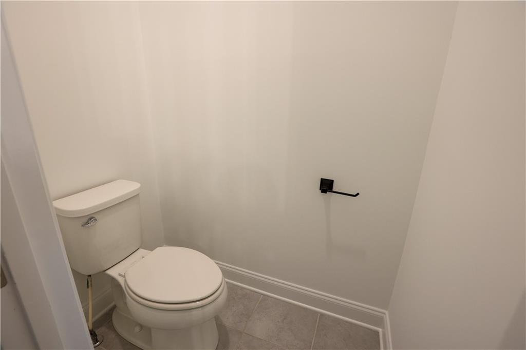 6569 Beacon Drive, Sandy Springs, Georgia image 38
