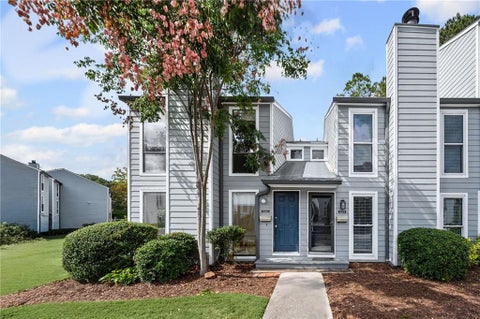 Townhouse For Sale - 1039 Riverbend Club Drive<br/> Atlanta, GA 30339