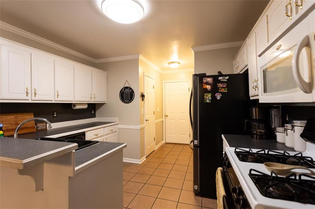 355 Freeman Drive, Covington, Georgia image 6