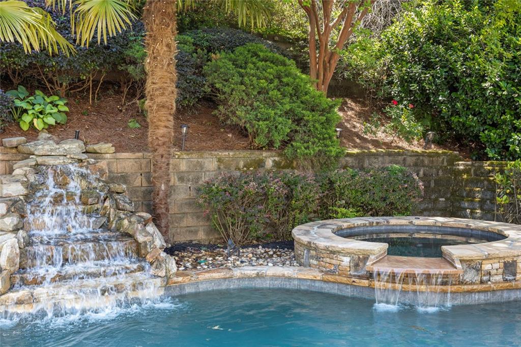 2306 Garden Park Drive SE