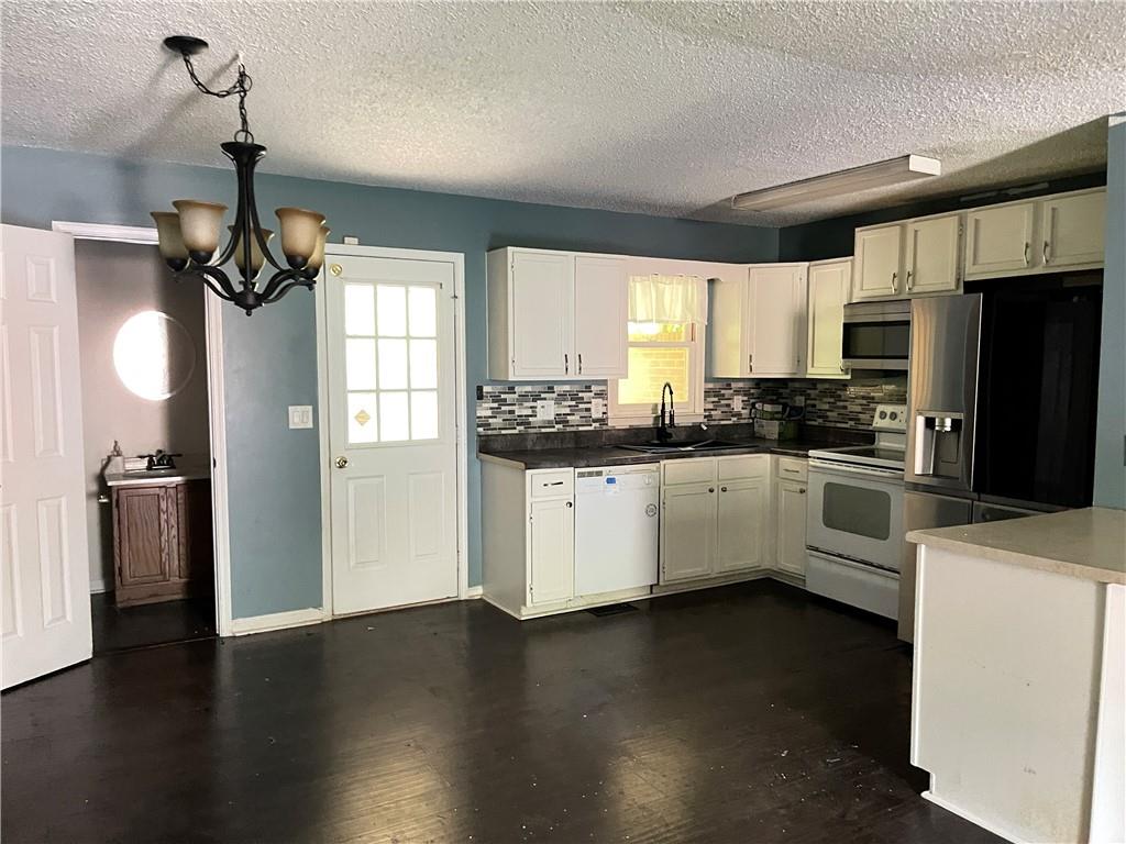 142 Davis Mill Court, Lawrenceville, Georgia image 6