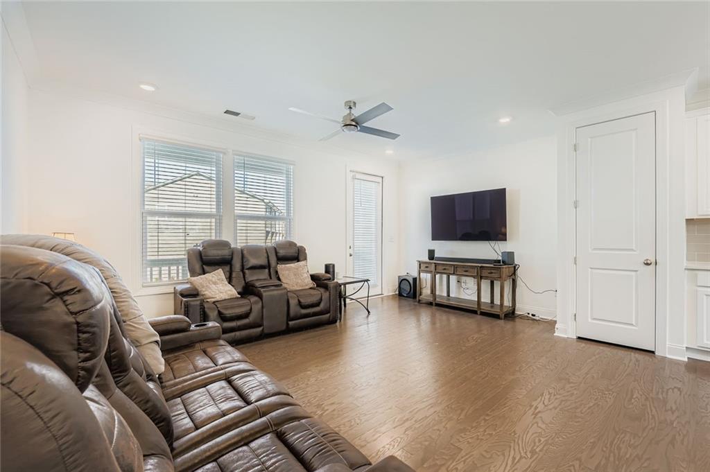 4243 Baden Alley