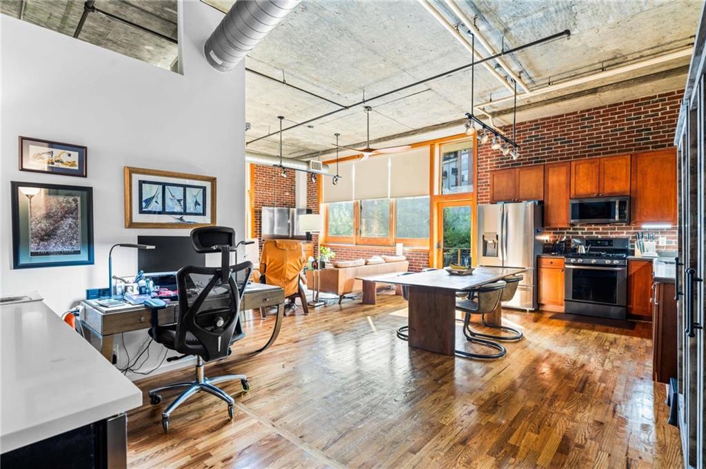 660 Glen Iris Drive 210