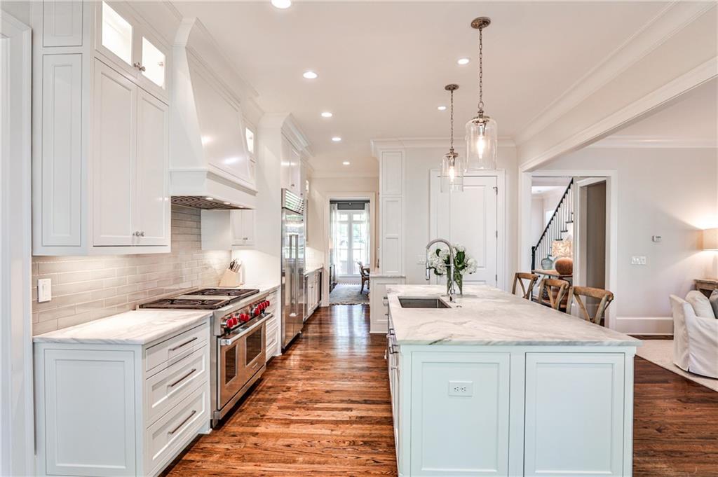156 Lake Forrest Lane, Atlanta, Georgia image 13