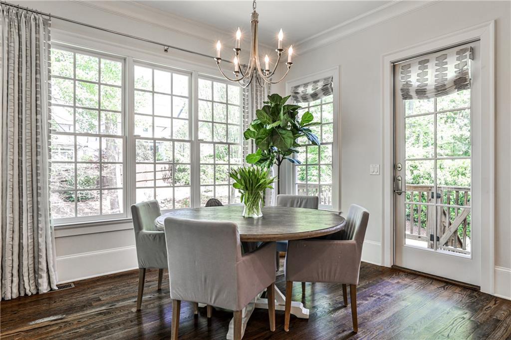 156 Lake Forrest Lane, Atlanta, Georgia image 21