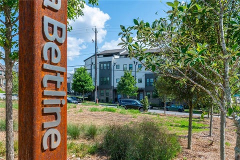Townhouse For Sale - 1038 Culpepper Street<br/> Atlanta, GA 30318