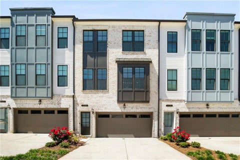 Townhouse For Sale - 2788 Maddison Towns Avenue<br/> Norcross, GA 30071