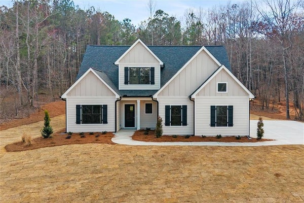 177 W LAKE BLVD, CARROLLTON, GA 30116 - Image 2a434e50827dcd5fef4e9f5b68c344a0/643216516