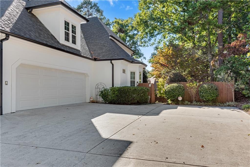 12170 Magnolia Circle