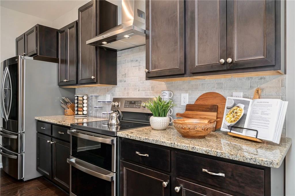 143 Greenbrier Way, Canton, Georgia image 9