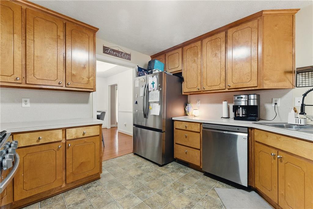 418 Whisper Wood Way, Locust Grove, Georgia image 6