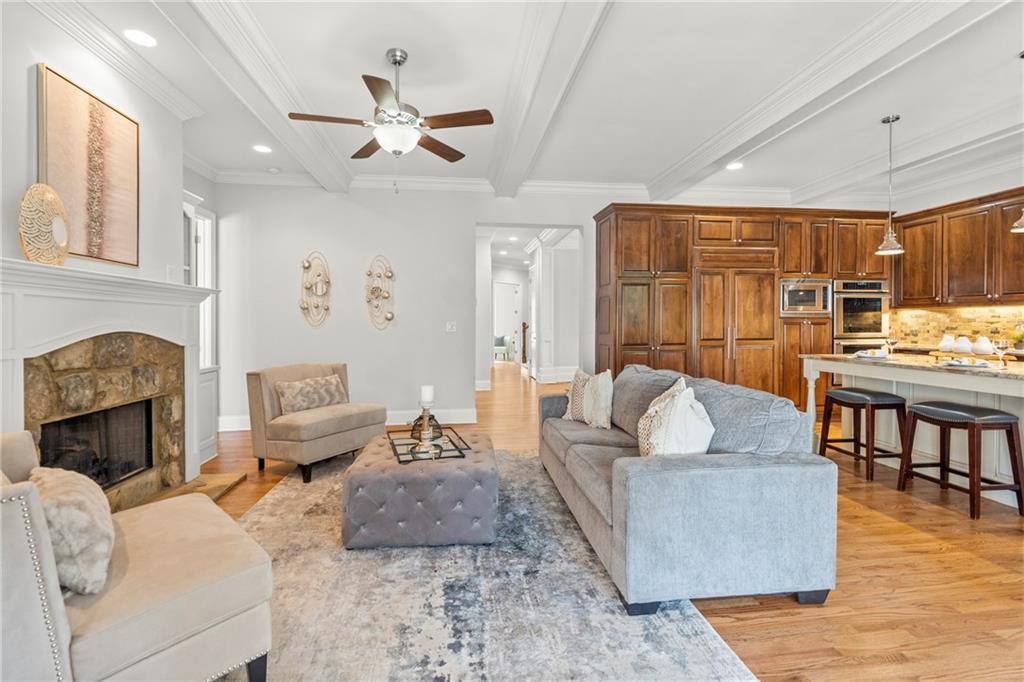 2615 Hillandale Circle