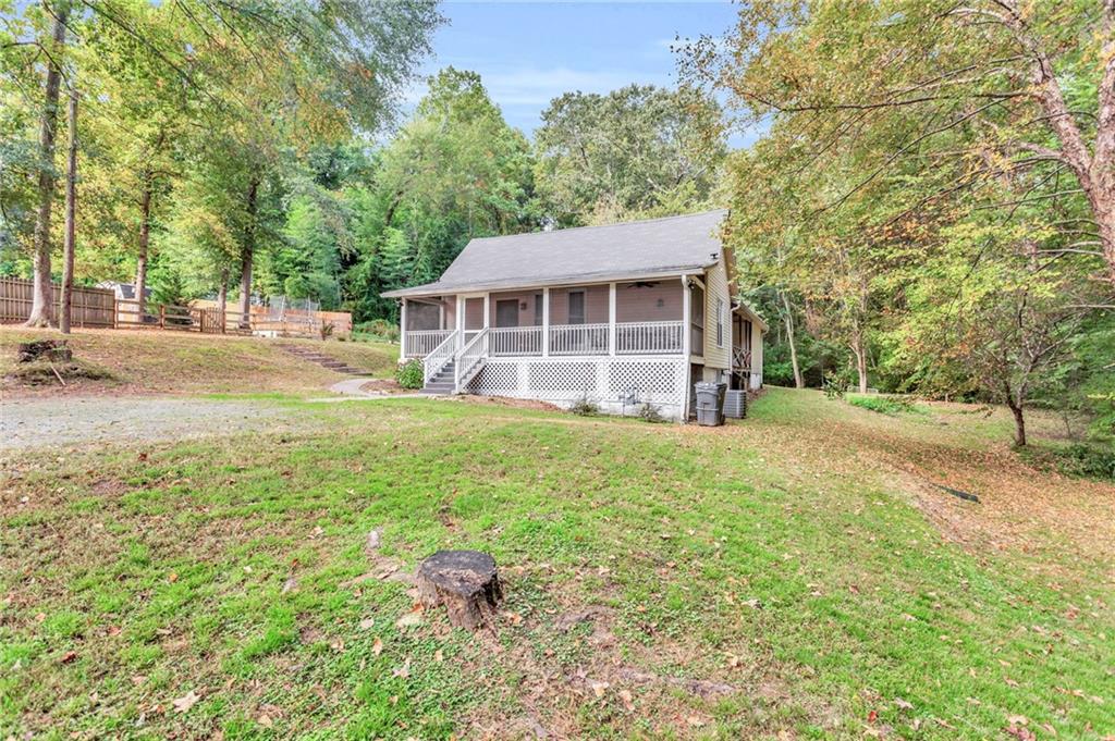 4481 Mclain Circle, Acworth, Georgia image 3