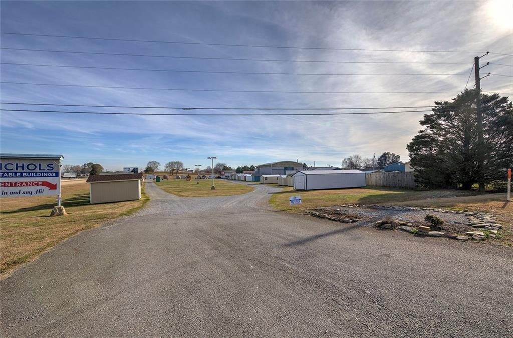 2075 Highway 113