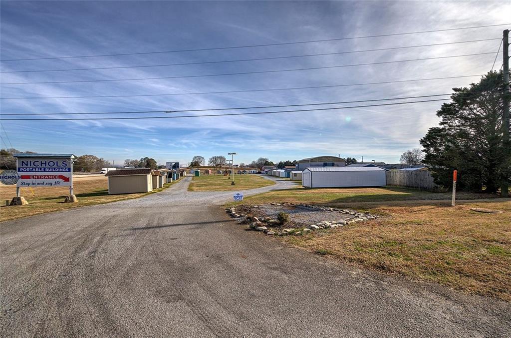 2075 Highway 113
