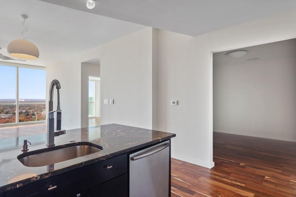 3325 Piedmont Road NE 2104