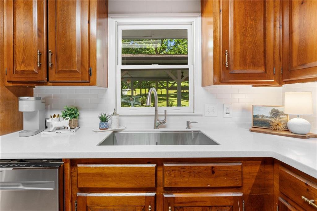 131 Shoreside Drive, Martin, Georgia image 10