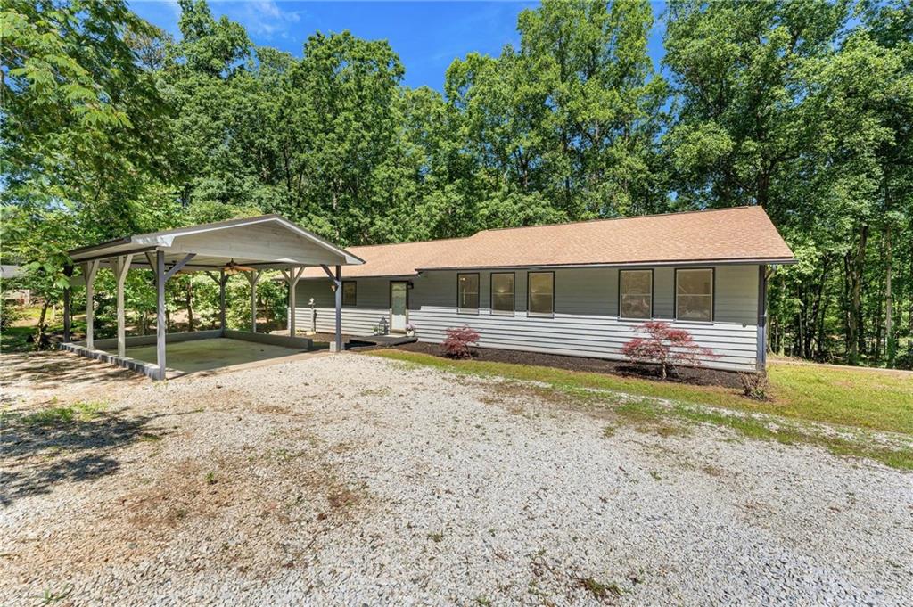 131 Shoreside Drive, Martin, Georgia image 1