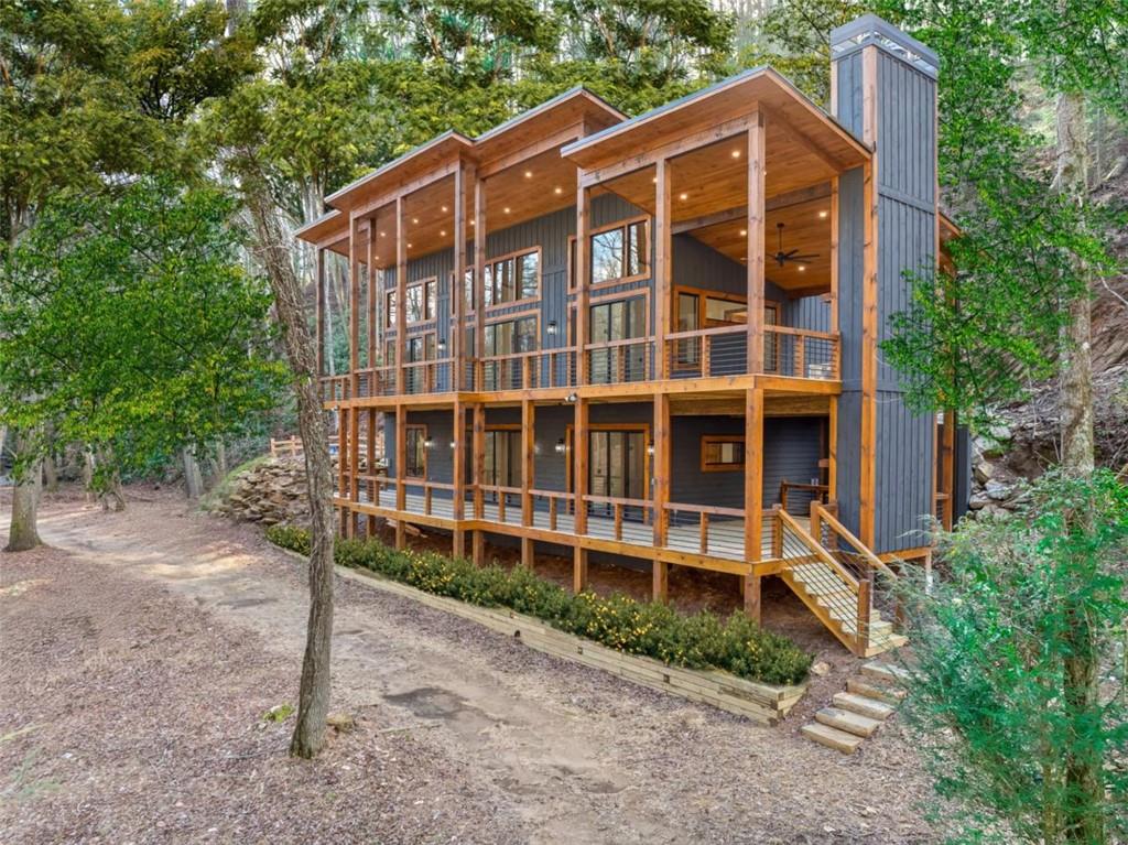 212 Fish Tale Cove
