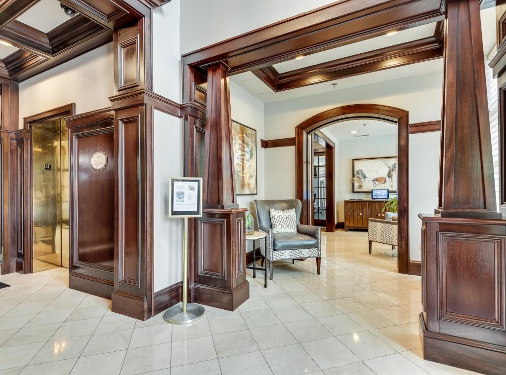 77 Peachtree Place NE 409
