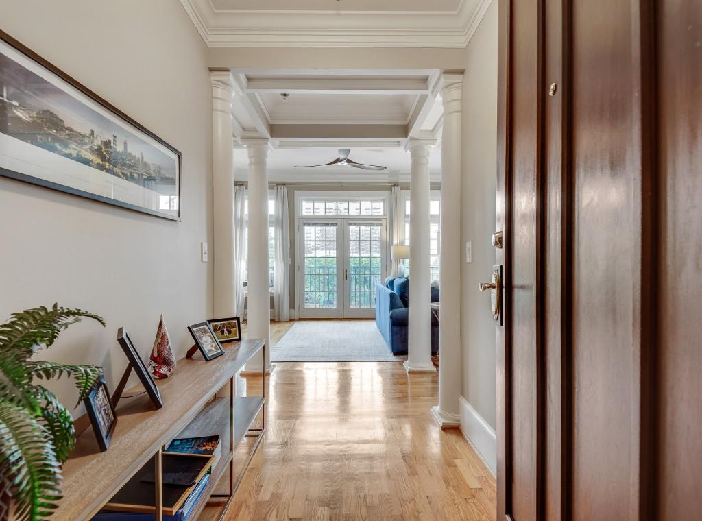 77 Peachtree Place NE 409