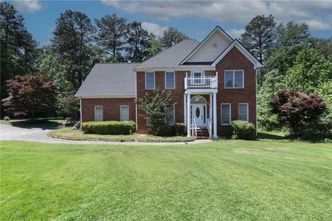 Homes For Sale - 4000 Peachtree Corners Circle<br/> Peachtree Corners, GA 30092