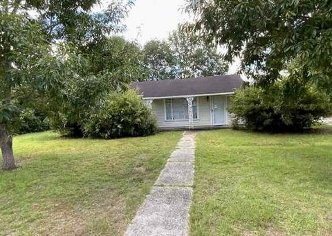 Homes For Sale - 606 E Poplar St St<br/> Atmore, AL 36502