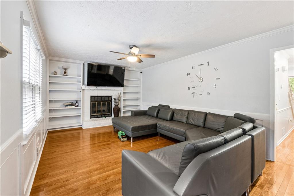 1118 Saybrook Circle NW