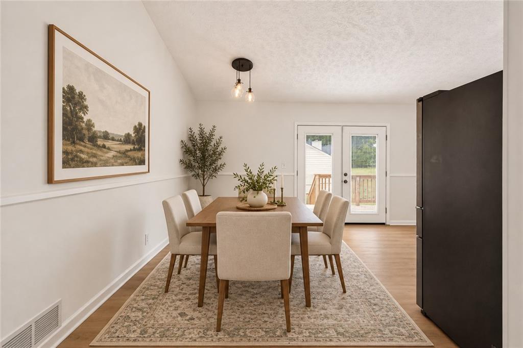 3217 Canterbury Trail