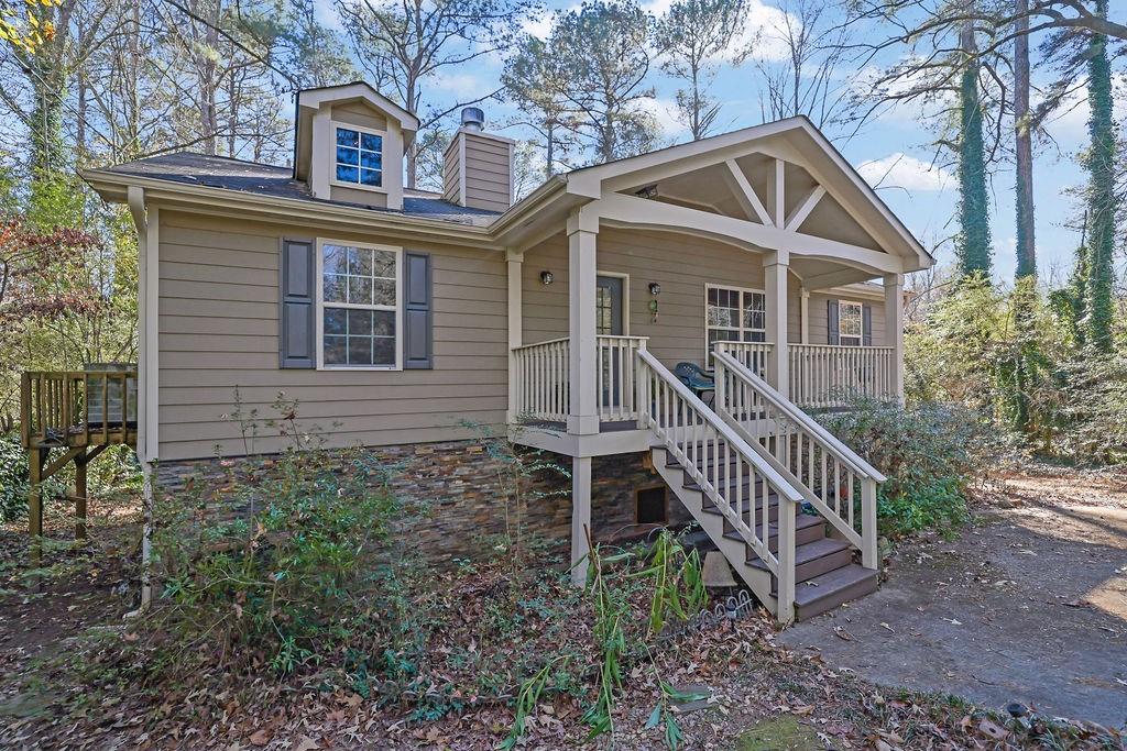 108 Jennifer Lane NW