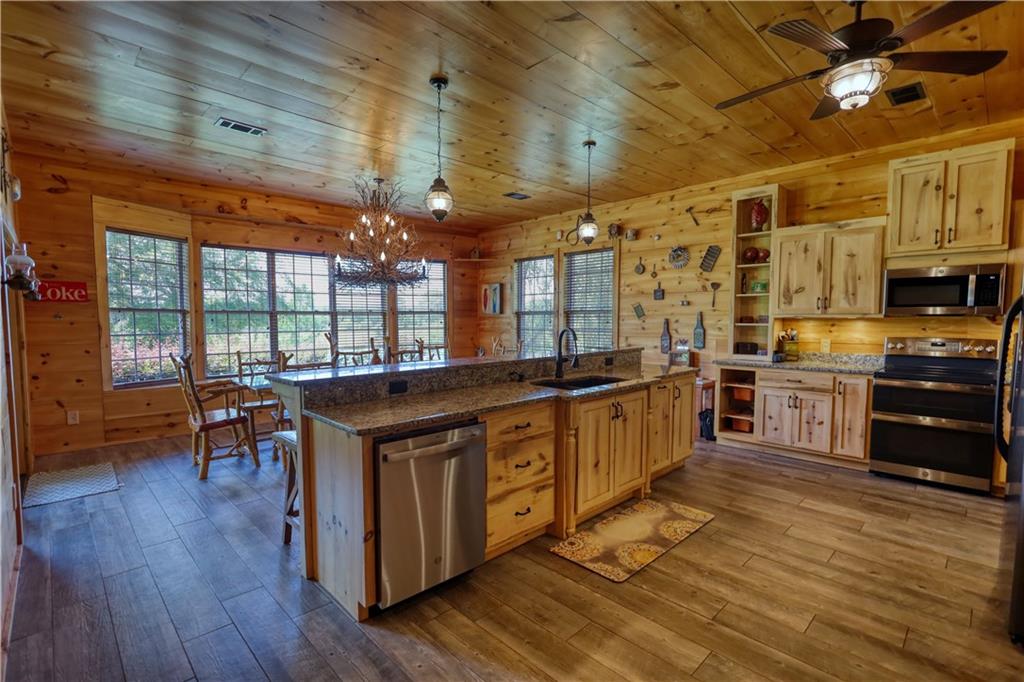 947 Bellhouse Road, Macon, Georgia image 7