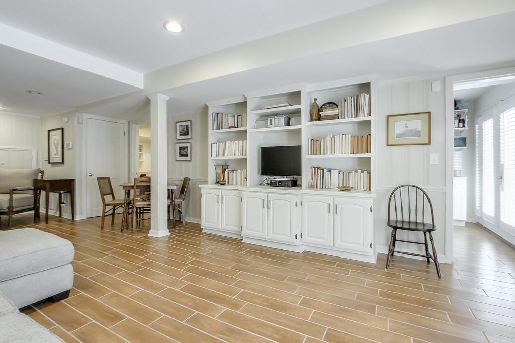 Lake Forest - Residential