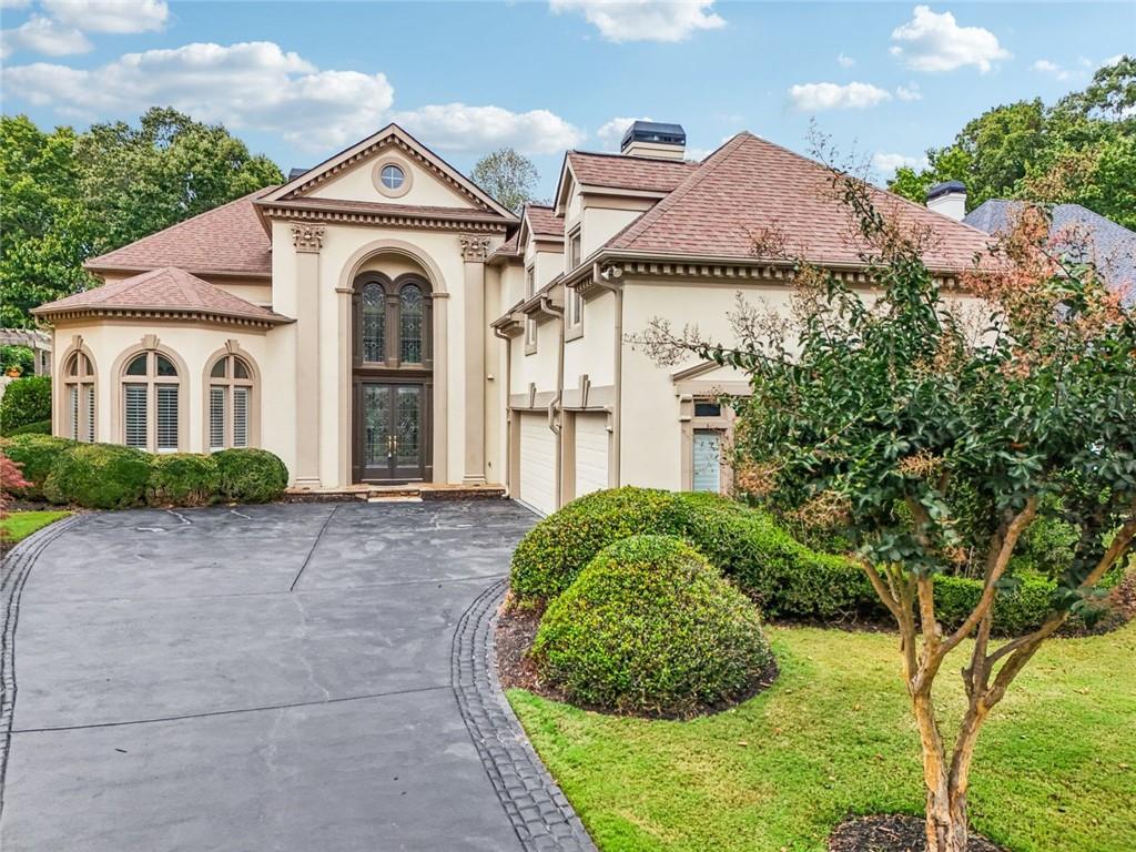 1170 Greatwood Manor