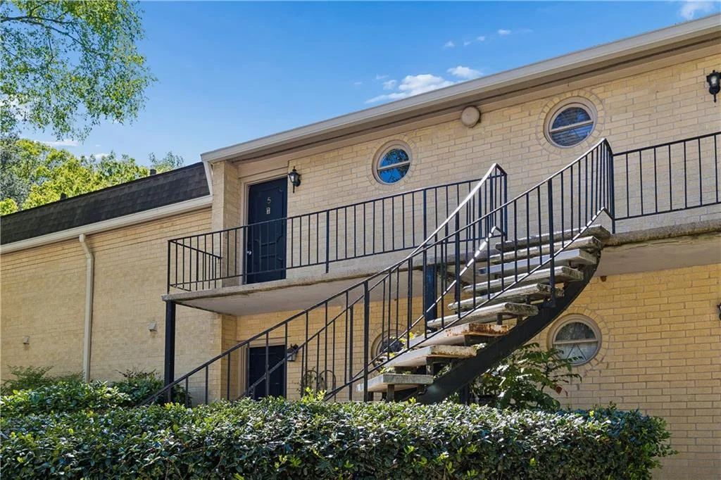 5400 Roswell Road Unit G5