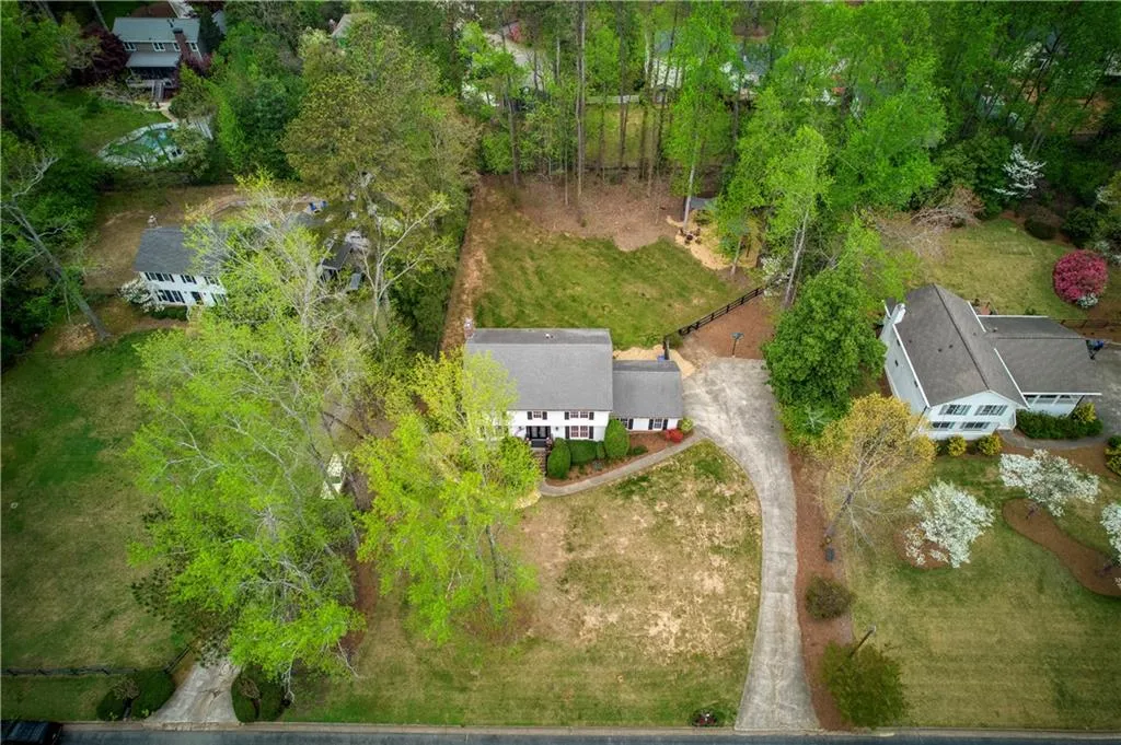 Roswell, Georgia 30076, United States, 5 Bedrooms Bedrooms, ,4 BathroomsBathrooms,Residential,Coming Soon,94988