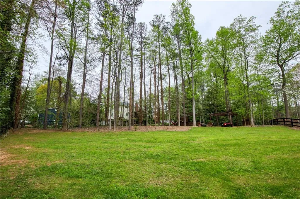 Roswell, Georgia 30076, United States, 5 Bedrooms Bedrooms, ,4 BathroomsBathrooms,Residential,Coming Soon,94988