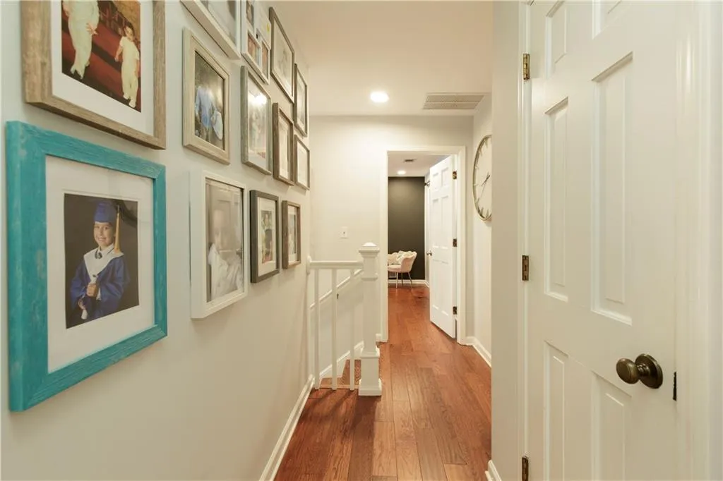 Roswell, Georgia 30076, United States, 5 Bedrooms Bedrooms, ,4 BathroomsBathrooms,Residential,Coming Soon,94988