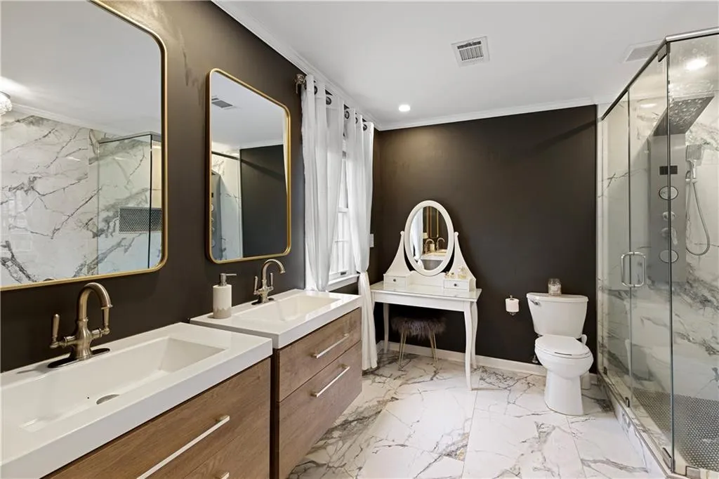 Roswell, Georgia 30076, United States, 5 Bedrooms Bedrooms, ,4 BathroomsBathrooms,Residential,Coming Soon,94988